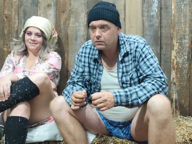 BarnDebauchery
