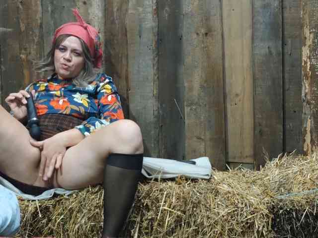 BarnDebauchery