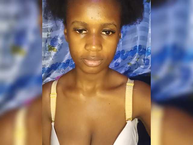 MidnightSiren live cam on BongaCams