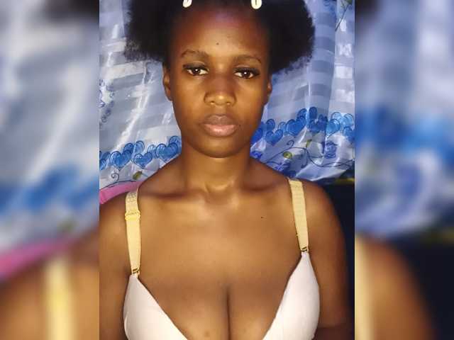 MidnightSiren live cam on BongaCams