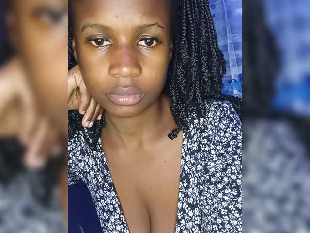 MidnightSiren live cam on BongaCams