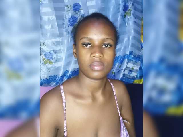 MidnightSiren live cam on BongaCams