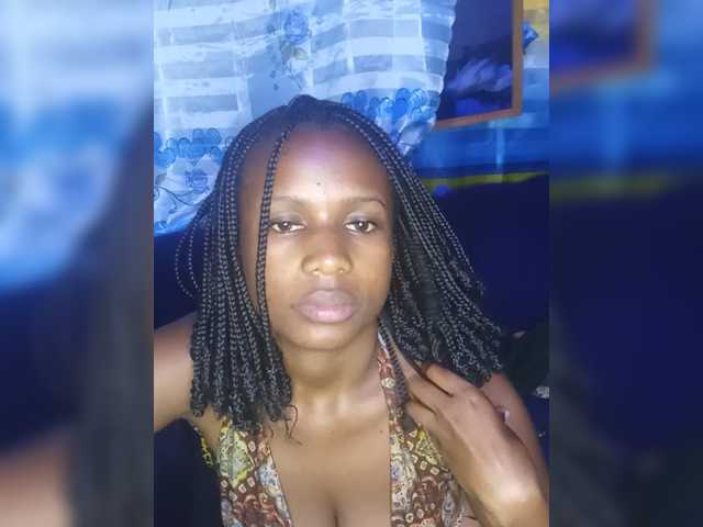 MidnightSiren live cam on BongaCams