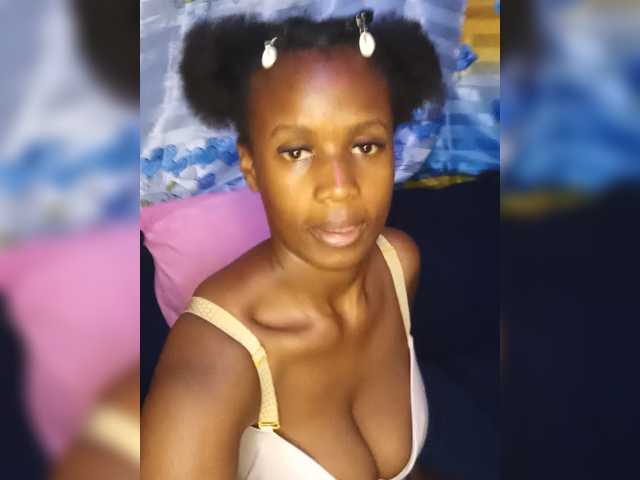 MidnightSiren live cam on BongaCams