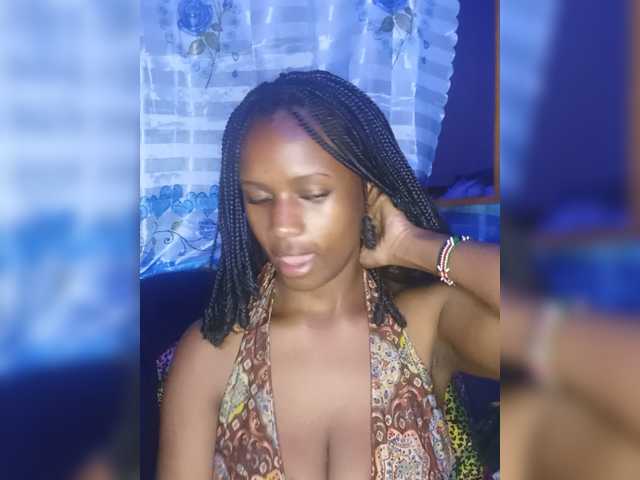 MidnightSiren live cam on BongaCams