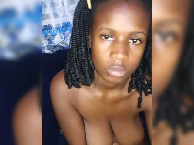 MidnightSiren live cam on BongaCams