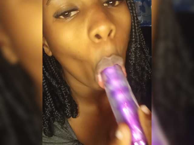 MidnightSiren live cam on BongaCams