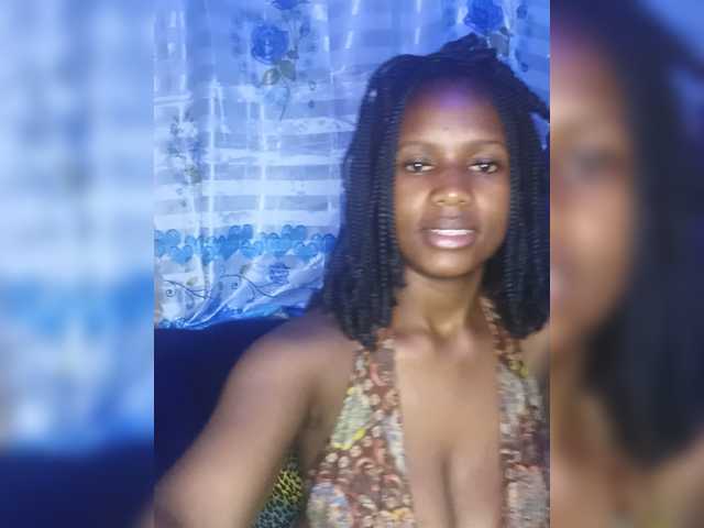 MidnightSiren live cam on BongaCams