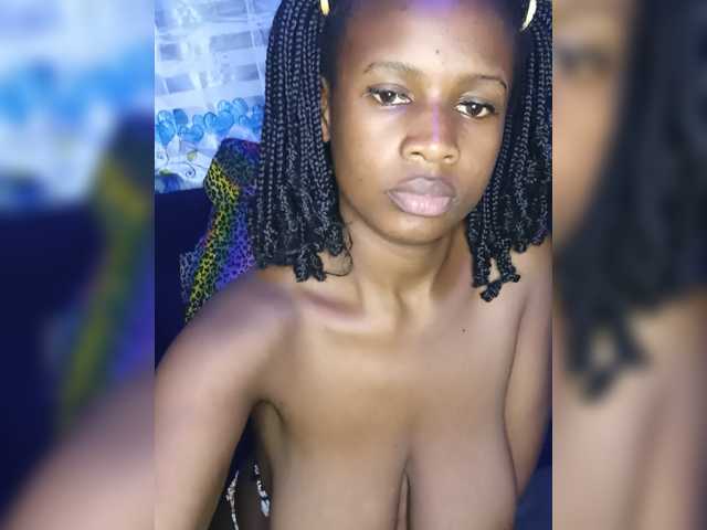 MidnightSiren live cam on BongaCams