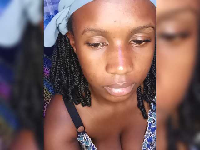 MidnightSiren live cam on BongaCams