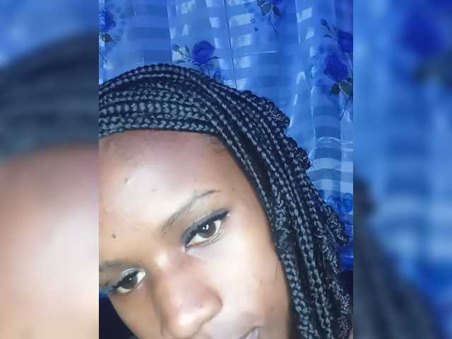 MidnightSiren live cam on BongaCams