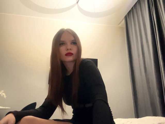 AngleSixsmith live cam on BongaCams