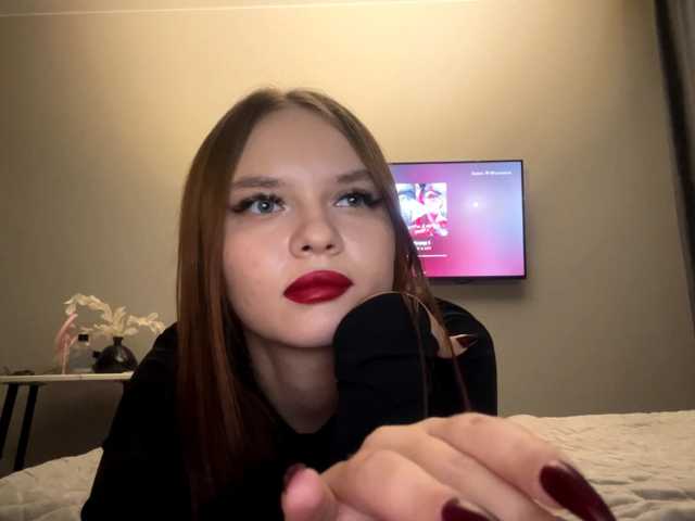 AngleSixsmith live cam on BongaCams