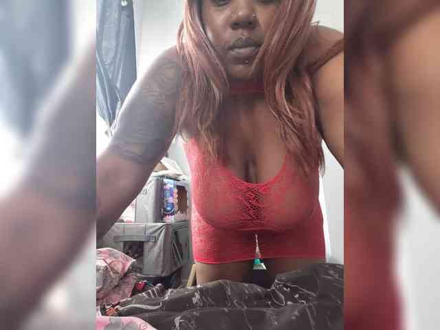 Juicy-bella-31