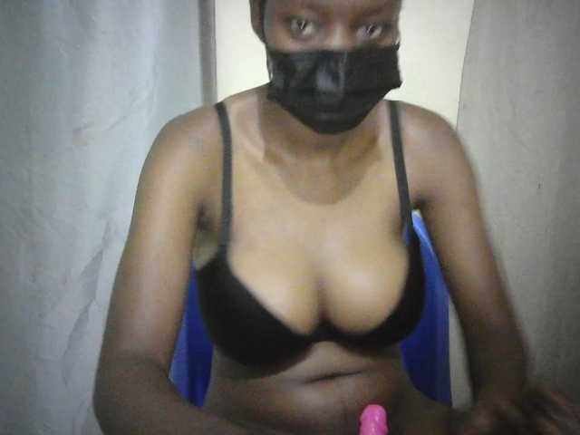 Sexyeva1 live cam on BongaCams