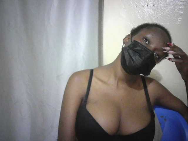 Sexyeva1 live cam preview