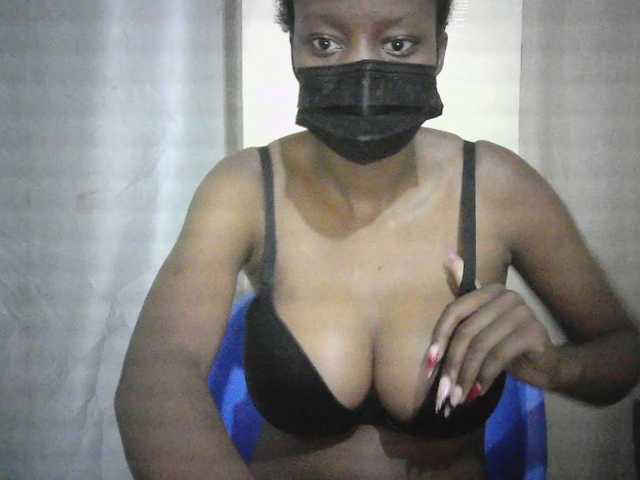 Sexyeva1 live cam on BongaCams