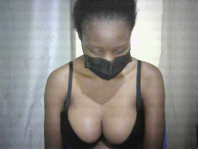 Sexyeva1 live cam preview