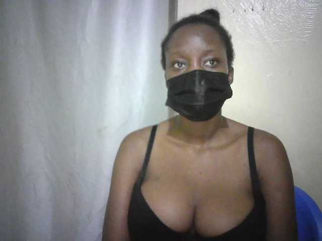 Sexyeva1 live cam on BongaCams