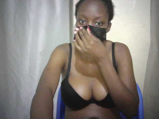 Sexyeva1 live cam on BongaCams