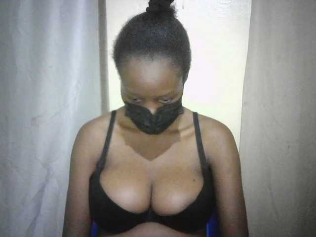 Sexyeva1 live cam on BongaCams