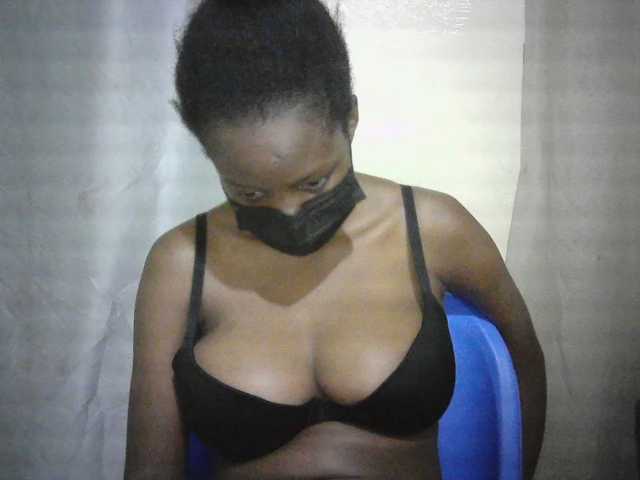 Sexyeva1 live cam on BongaCams