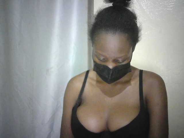 Sexyeva1 live cam on BongaCams