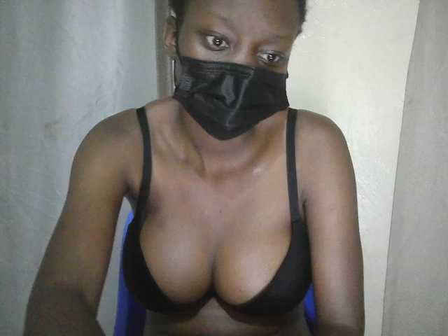 Sexyeva1 live cam preview