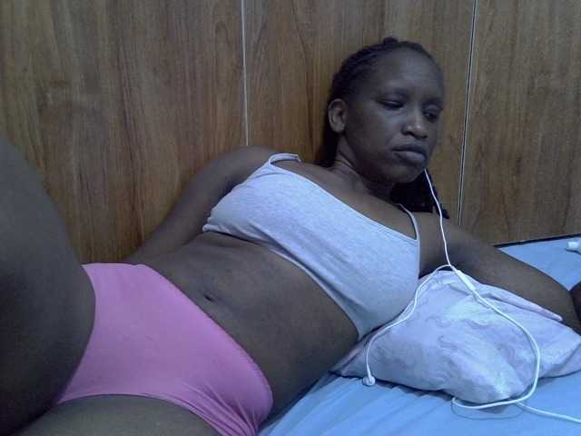 Cindy04, en directo ahora en BongaCams