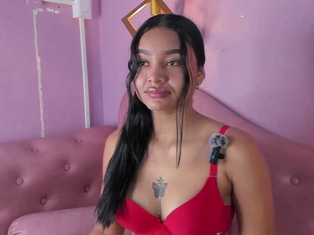 LyndaaBonnie live cam preview