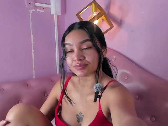 LyndaaBonnie live cam preview