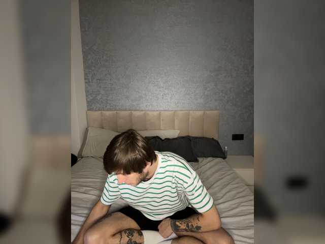 MagicCouple live cam preview