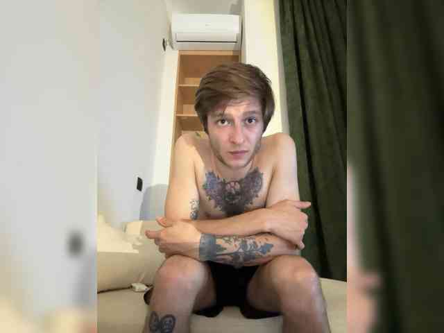 MagicCouple webcam