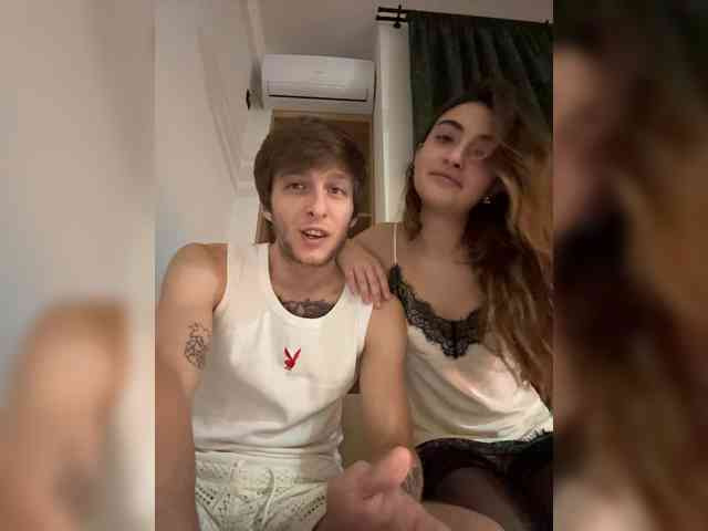 MagicCouple webcam