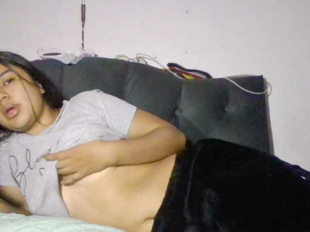 ElaSaradah live cam on BongaCams