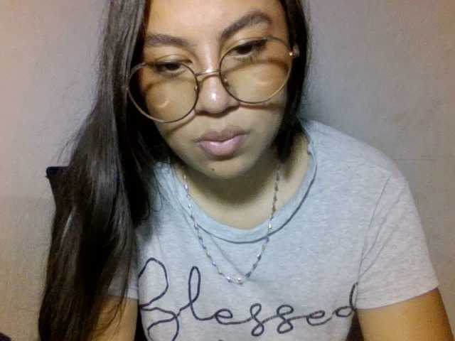 ElaSaradah live cam on BongaCams