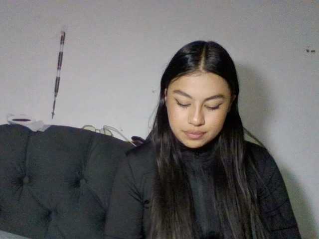 ElaSaradah live cam preview