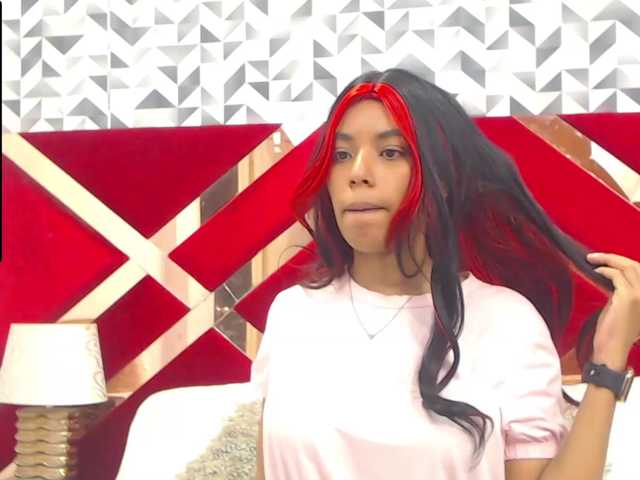 AnnHilton live cam on BongaCams