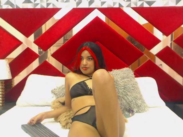 AnnHilton live cam on BongaCams