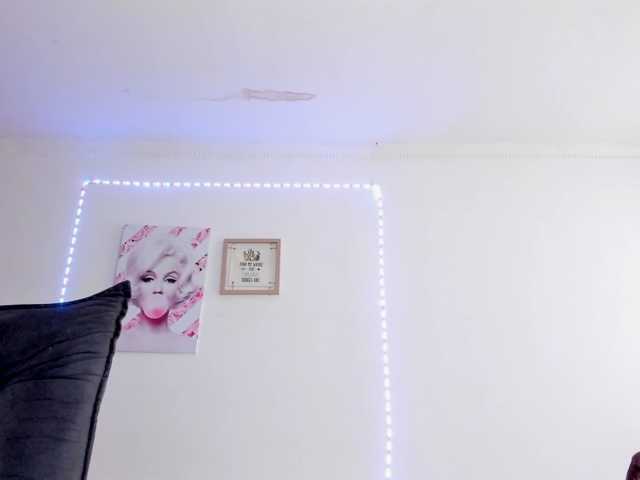 luna-dollie live cam on BongaCams