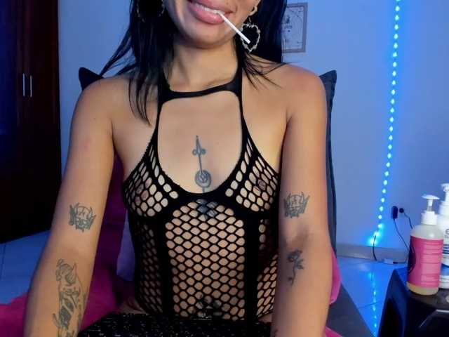 luna-dollie live cam on BongaCams