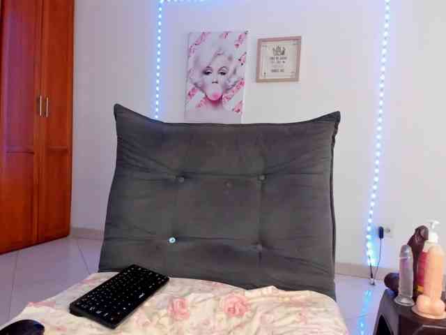 luna-dollie webcam