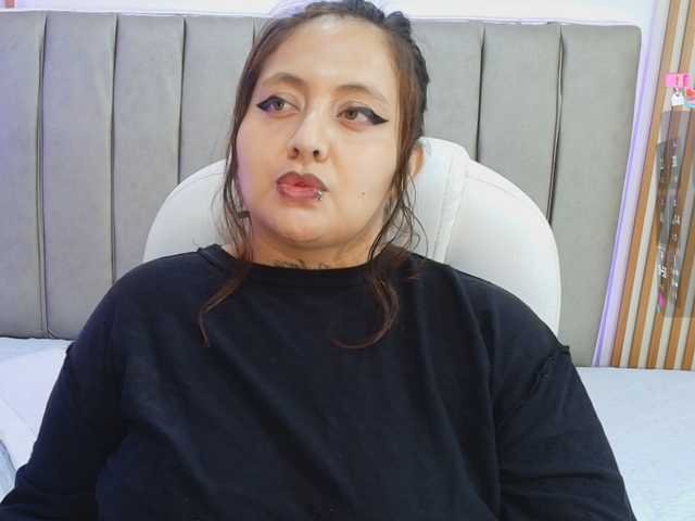 yurirojas live cam on BongaCams