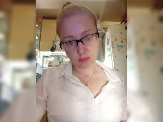 mEow-WoW live cam on BongaCams