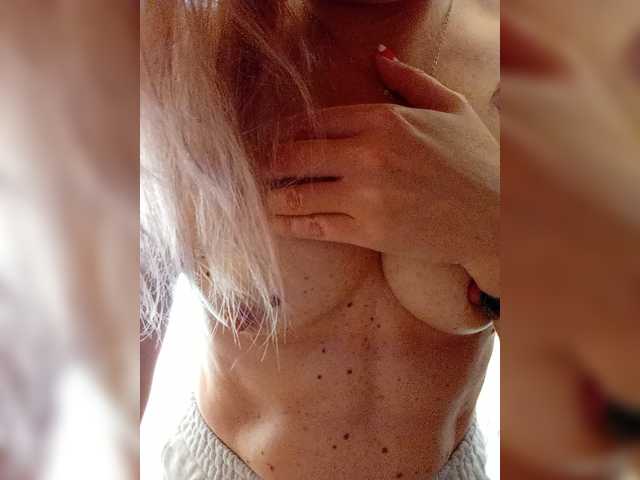 mEow-WoW live cam on BongaCams