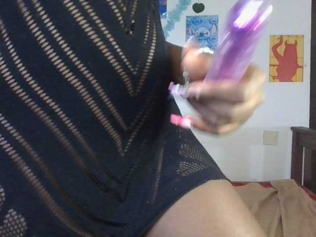 Safyi live cam on BongaCams