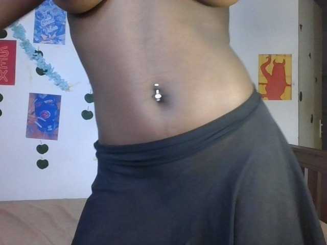 Safyi webcam bongacams model stream image