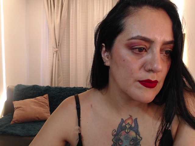 Astartee-lort live cam on BongaCams