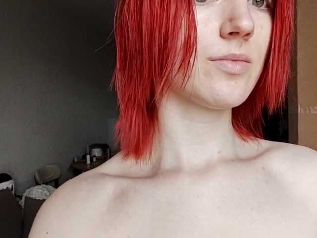 KellyeSochocki live cam on BongaCams