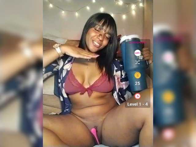 Sadira-1 live cam on BongaCams
